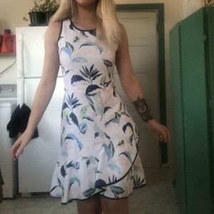 BANANA REPUBLIC Floral ruffle racerback dress